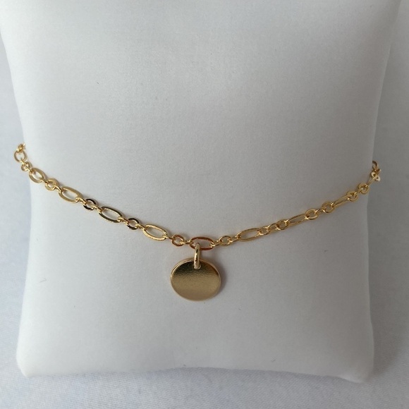 DAINTY Gold Figaro Bracelet with Petite Gold Disc  7” - Picture 1 of 8